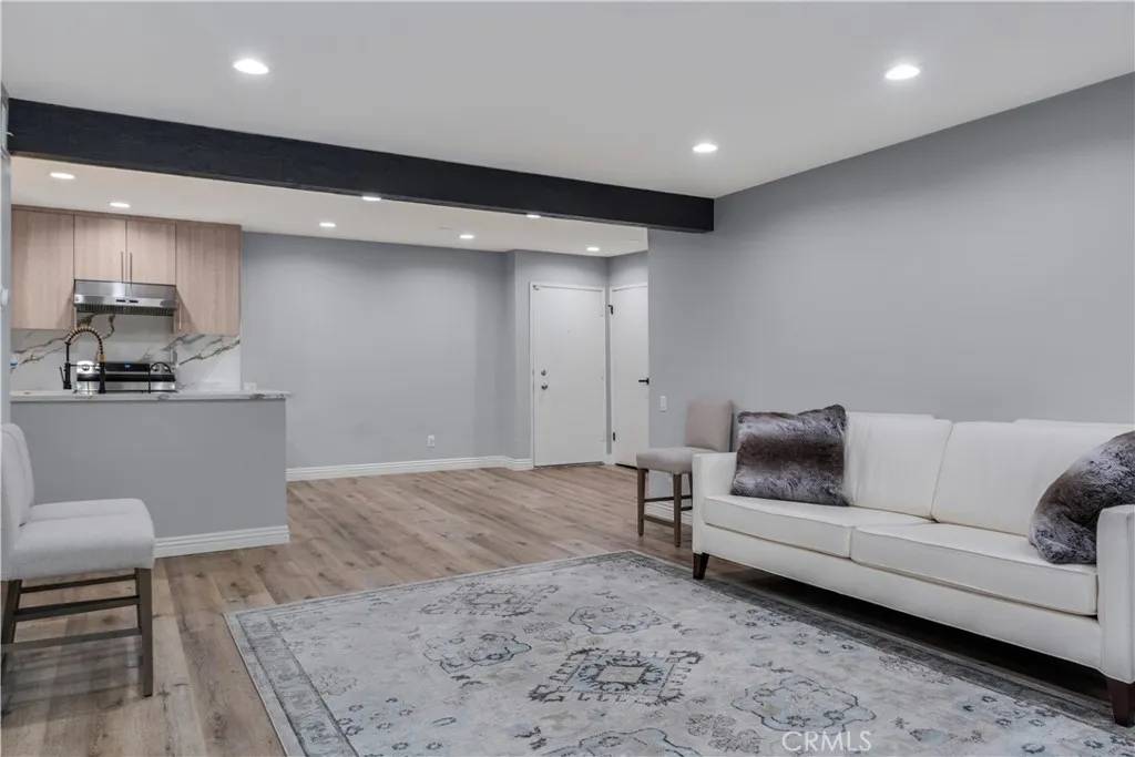 Encino, CA 91316,5460 White Oak Avenue #H106