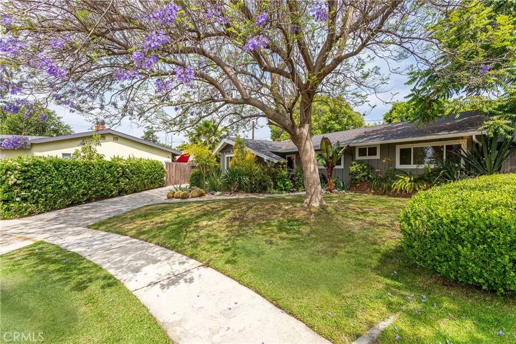 Van Nuys, CA 91406,16733 Archwood Street