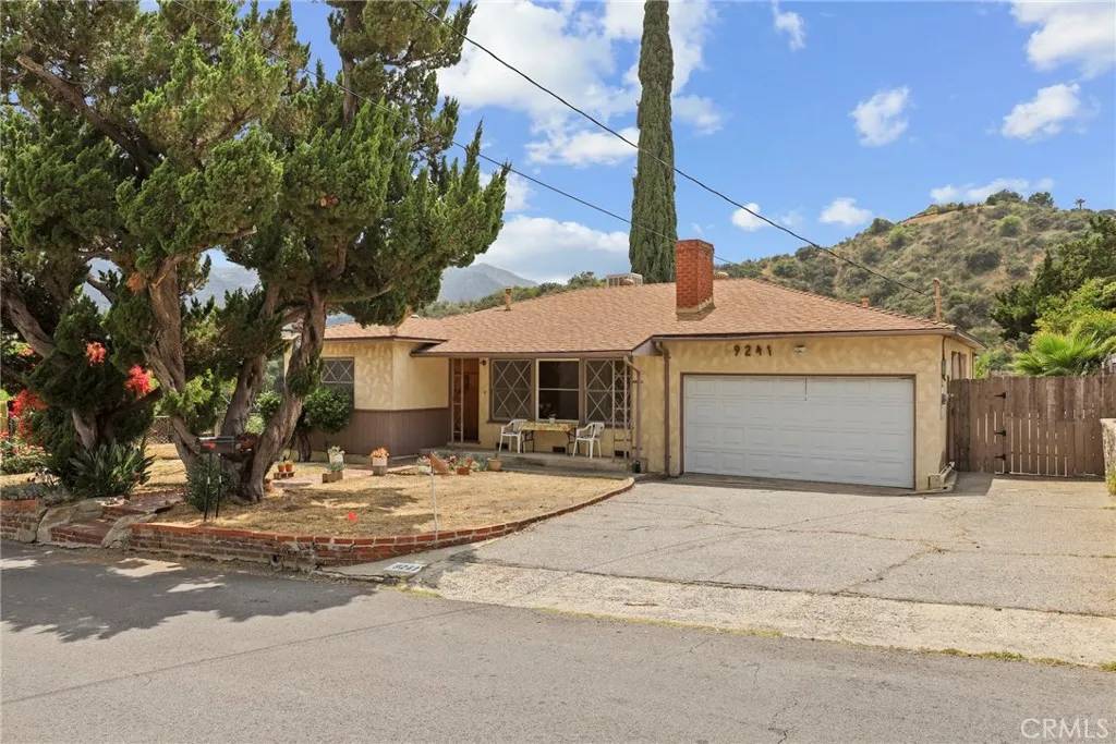 Tujunga, CA 91042,9241 Pali Avenue