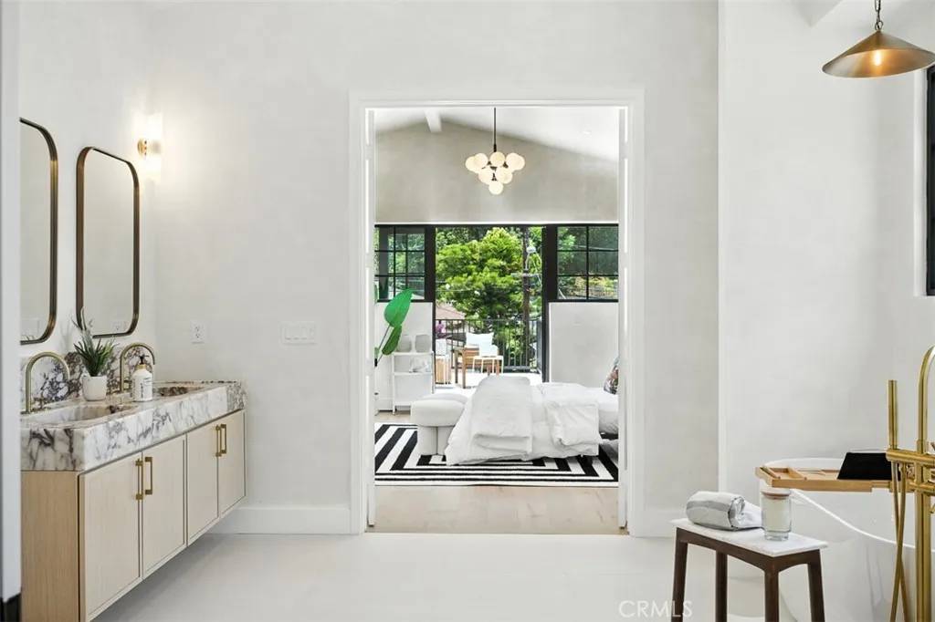Studio City, CA 91604,3756 Goodland Avenue