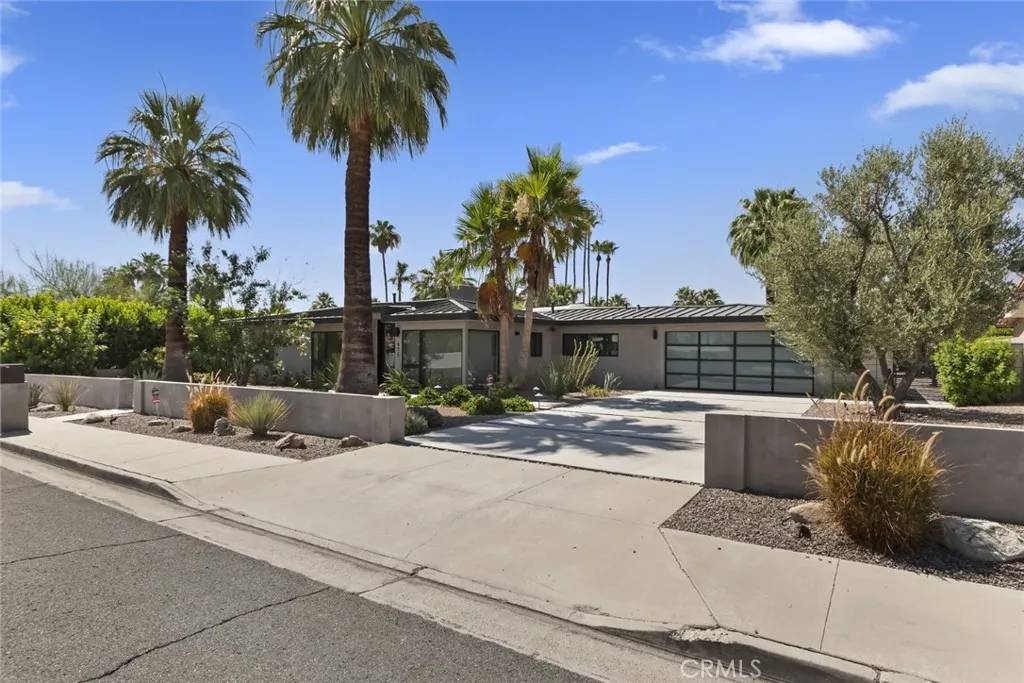 Palm Springs, CA 92264,675 E Mesquite Avenue