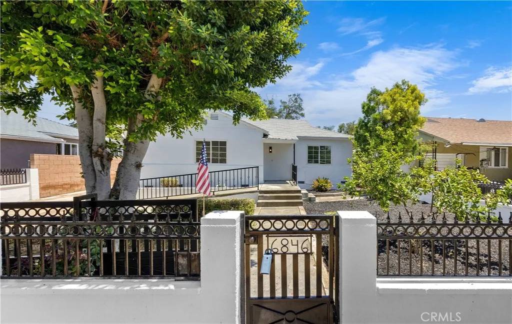 Reseda, CA 91335,6846 Wystone Avenue