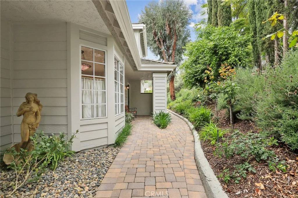 Westlake Village, CA 91362,817 Sunstone Street