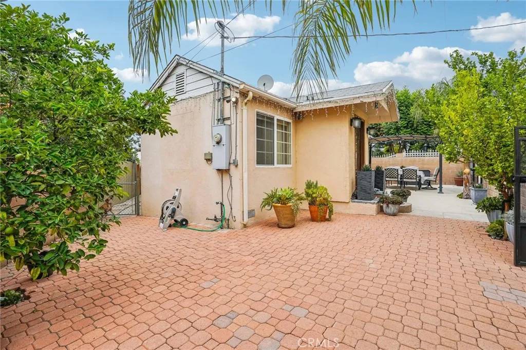 Tujunga, CA 91042,10141 Mcclemont Avenue