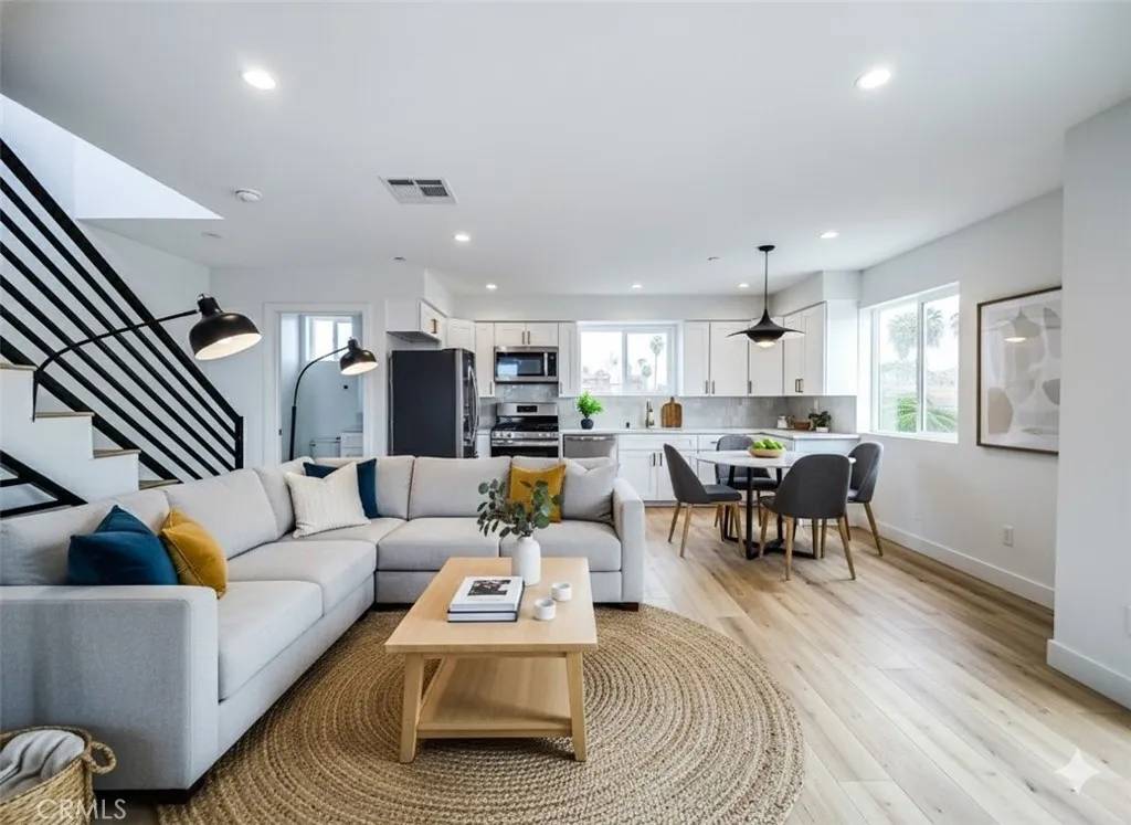 Los Angeles, CA 90016,3809 Exposition Boulevard