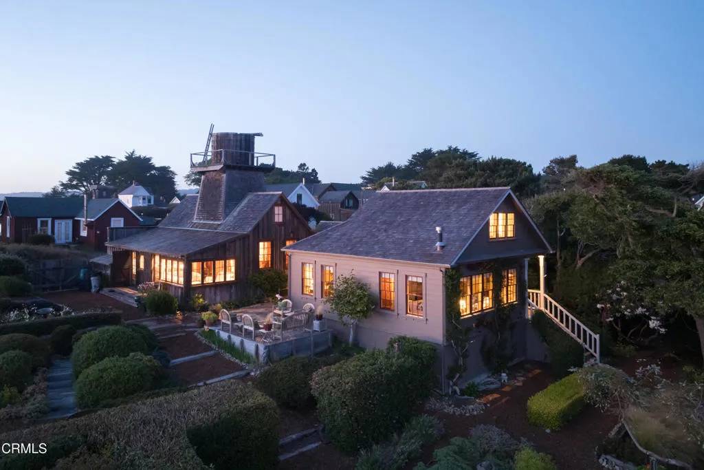 Mendocino, CA 95460,45320 Ukiah Street