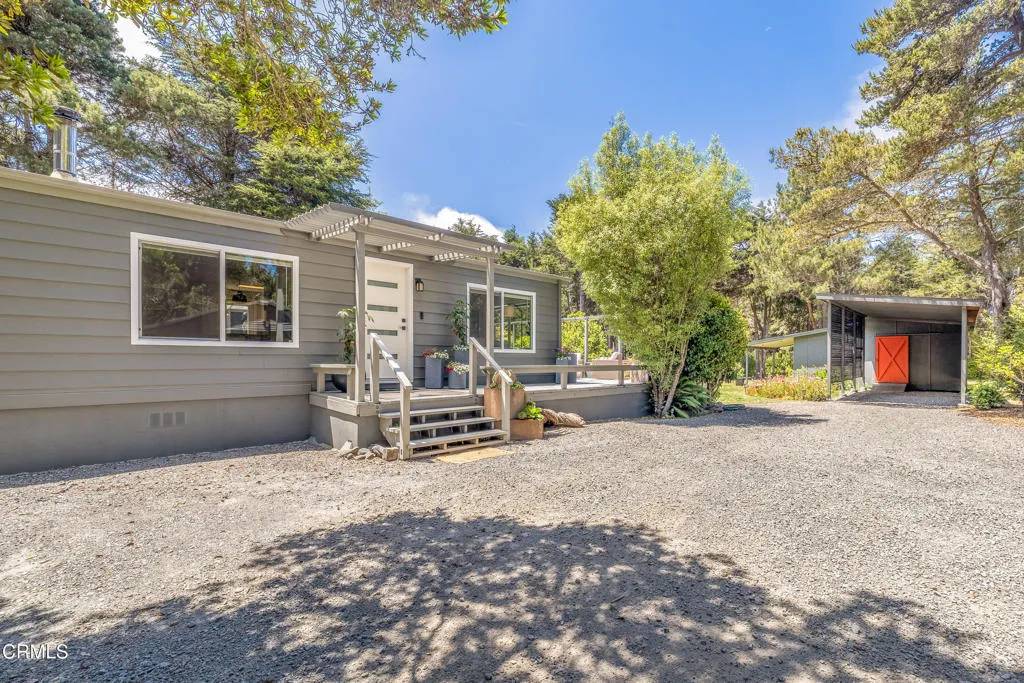 Fort Bragg, CA 95437,16541 Powers Lane