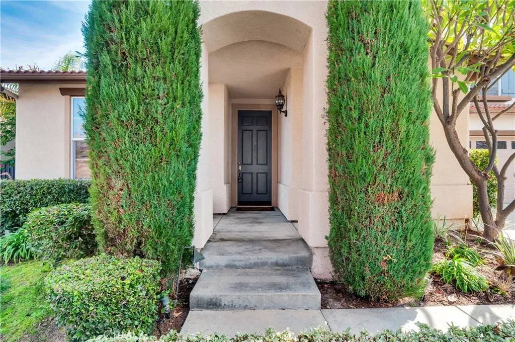 Corona, CA 92881,3911 Holly Springs Drive