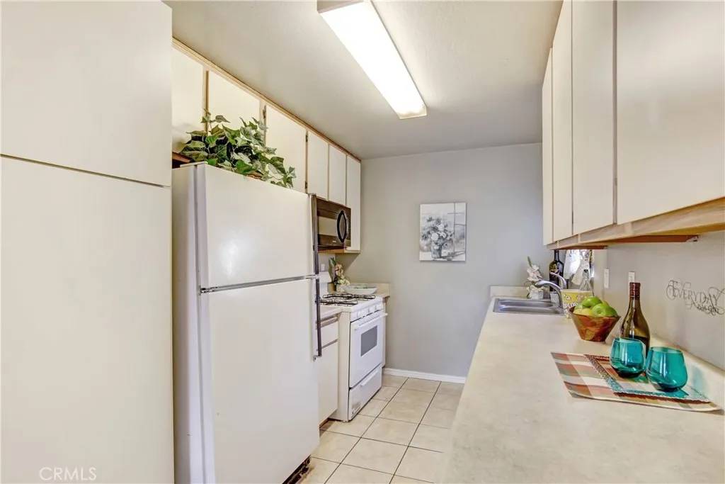 Rancho Cucamonga, CA 91730,8407 Spring Desert Place #G