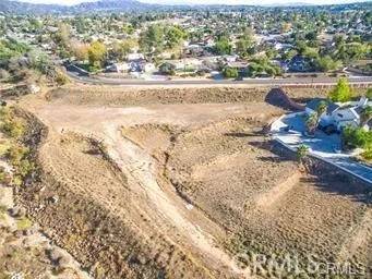 Yucaipa, CA 92399,33715 Pecan
