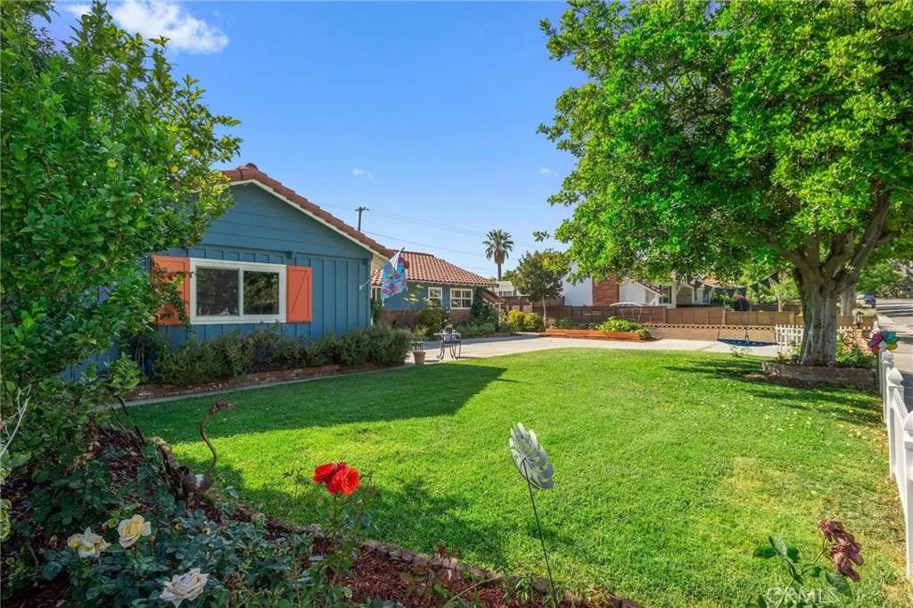 Claremont, CA 91711,1057 Whitman Avenue