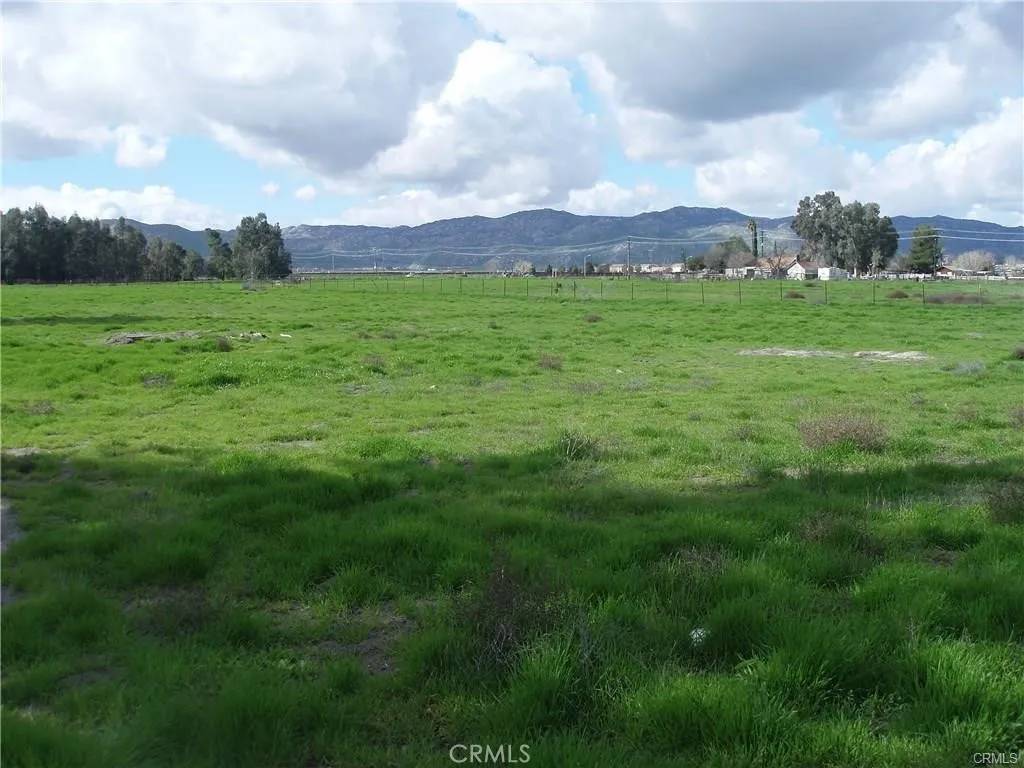 San Jacinto, CA 92583,1545 N Ramona