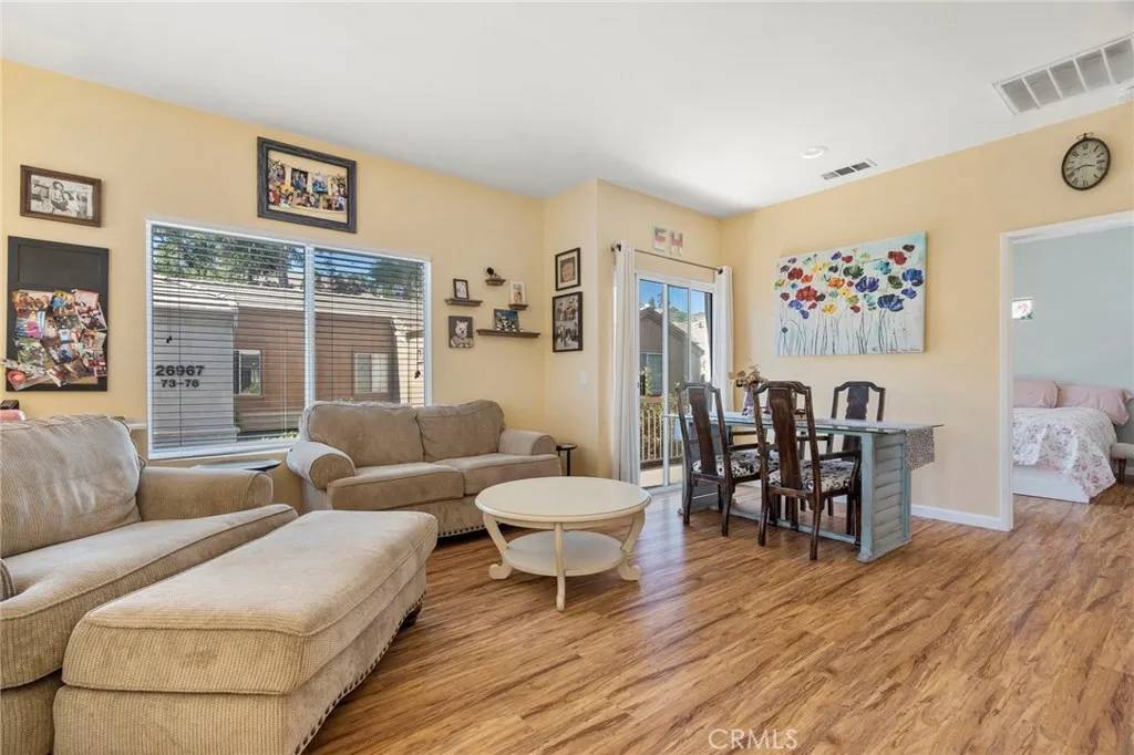 Valencia, CA 91354,26975 Hillsborough #90