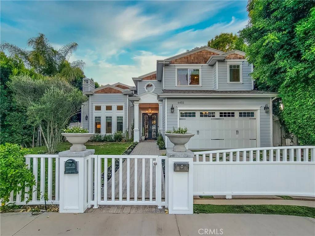 Sherman Oaks, CA 91423,4455 Mammoth Avenue