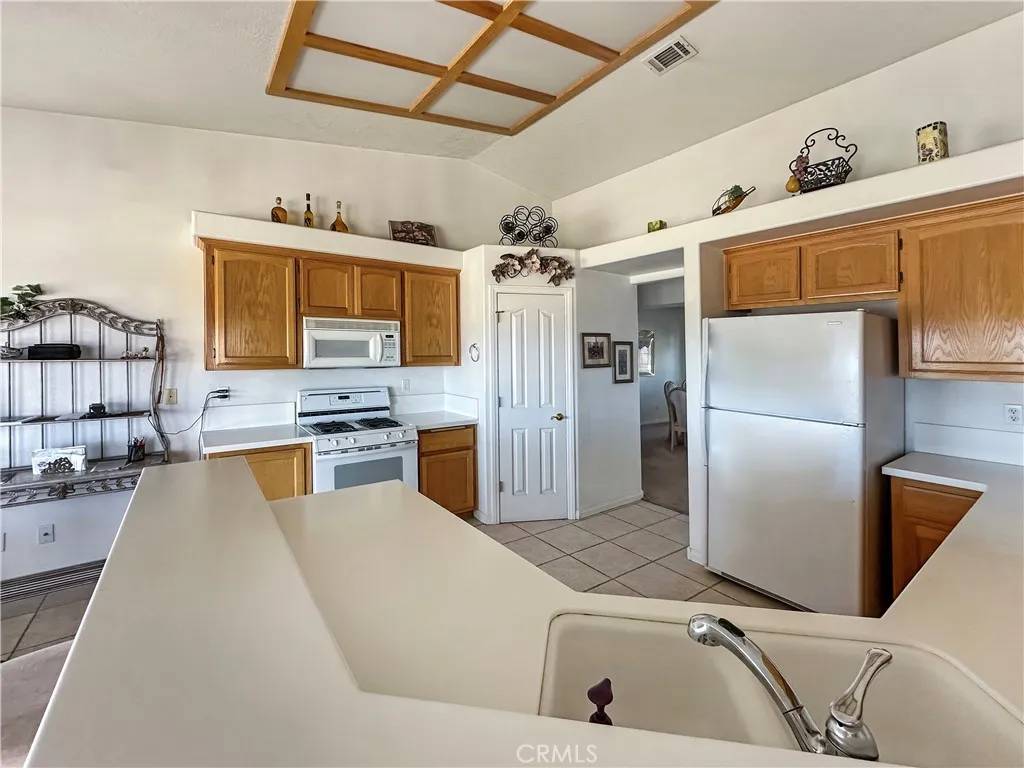 Oak Hills, CA 92344,9928 Desmond Drive