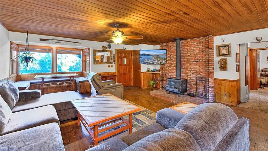 Big Bear Lake, CA 92315,438 Boyd Trail
