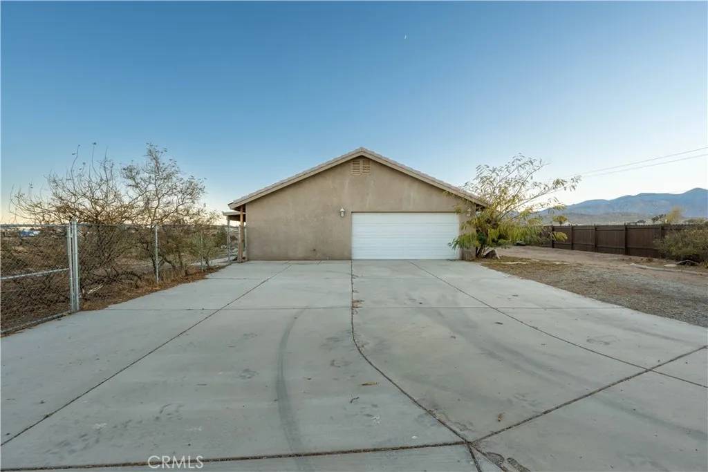 Phelan, CA 92371,8427 Sonora Road