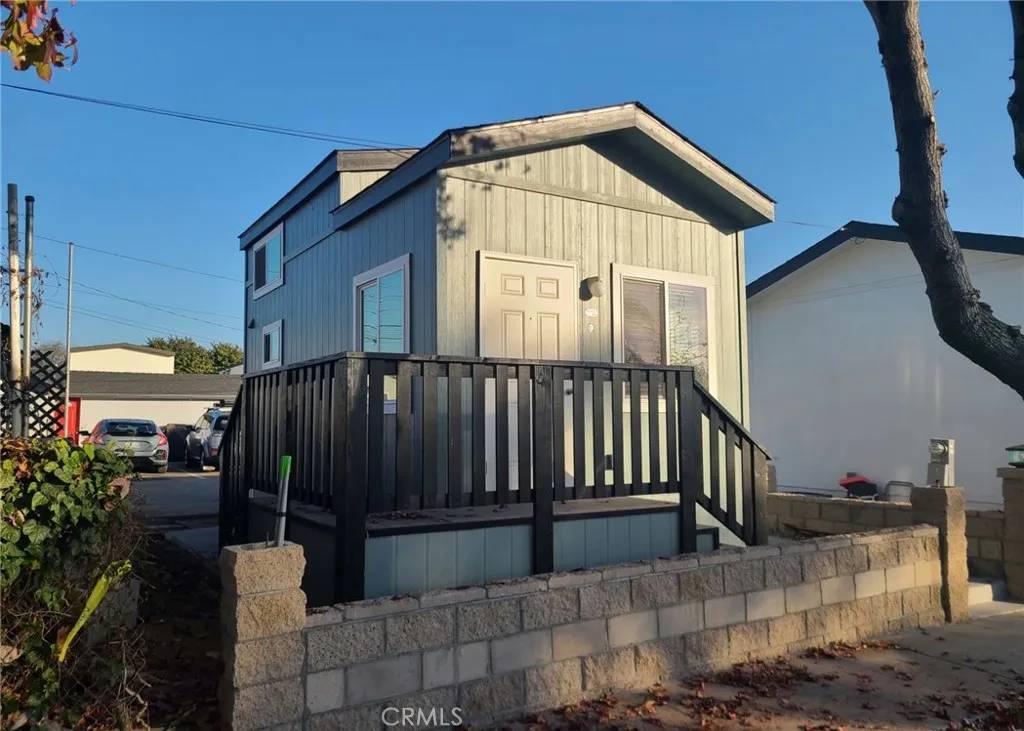 La Habra, CA 90631,313 W 1st #M
