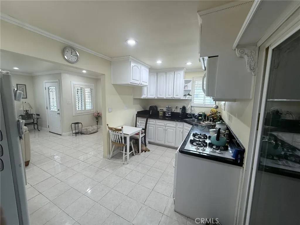 Downey, CA 90240,7844 Gainford Street