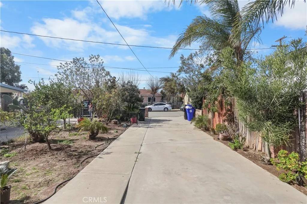 Fontana, CA 92335,8181 Date Street