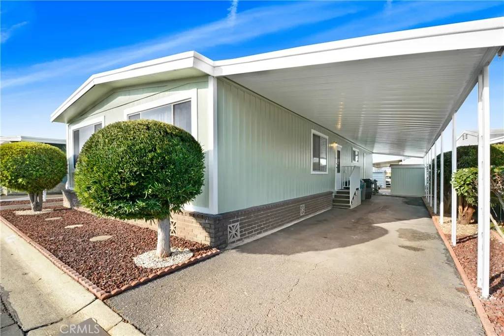 La Verne, CA 91750,4095 Fruit #411