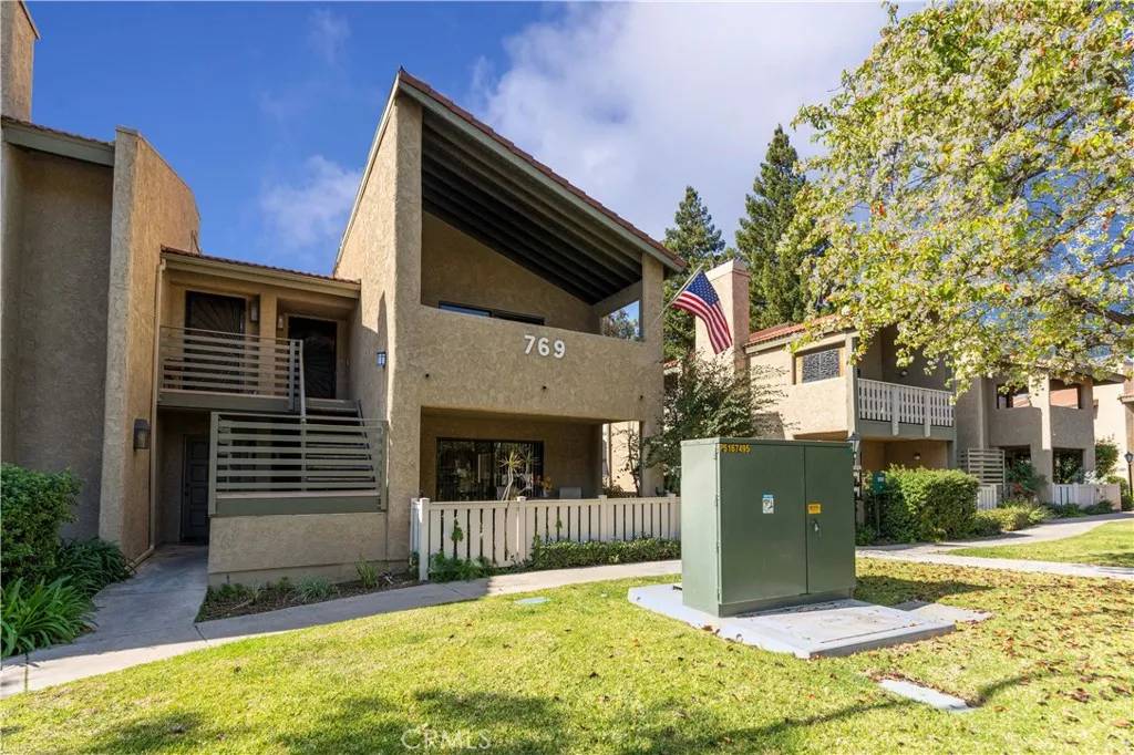 Thousand Oaks, CA 91360,769 Birchpark Circle #207