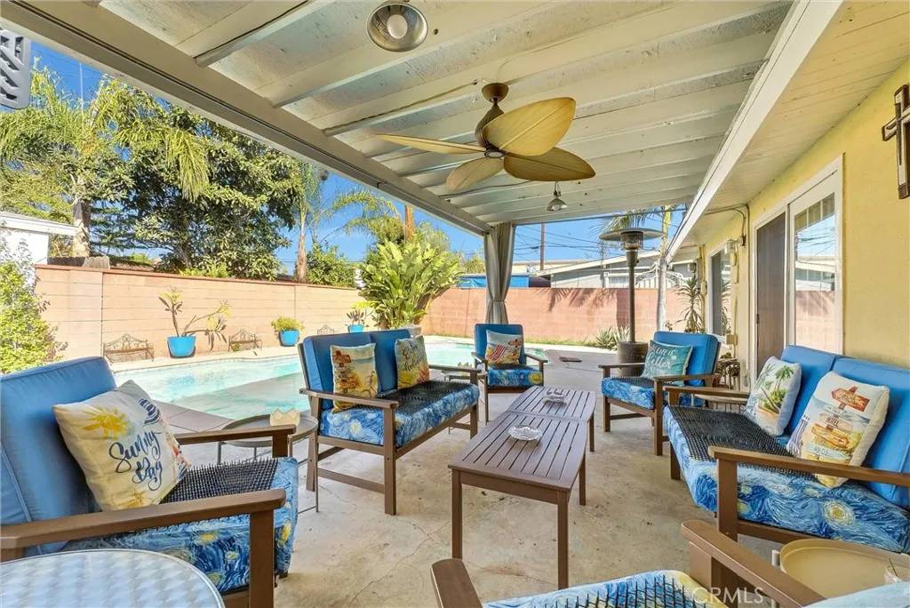 Covina, CA 91722,175 W Devanah Street