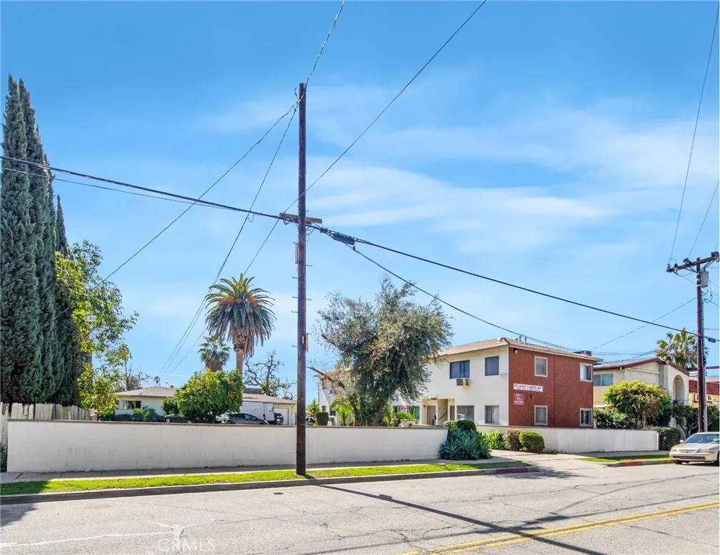 San Gabriel, CA 91776,302 E Broadway Street