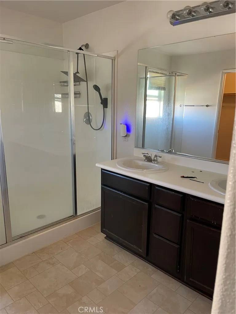 Adelanto, CA 92301,14203 Tierra Del Sur Street