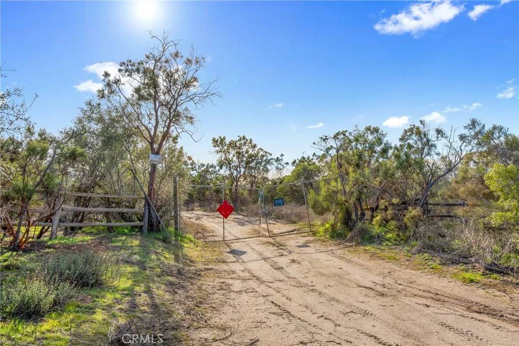 Hemet, CA 92544,46025 Stanley