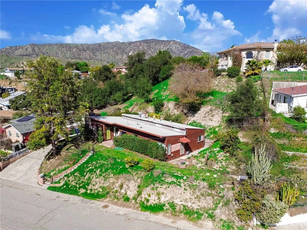 Sunland, CA 91040,8939 Oswego Street