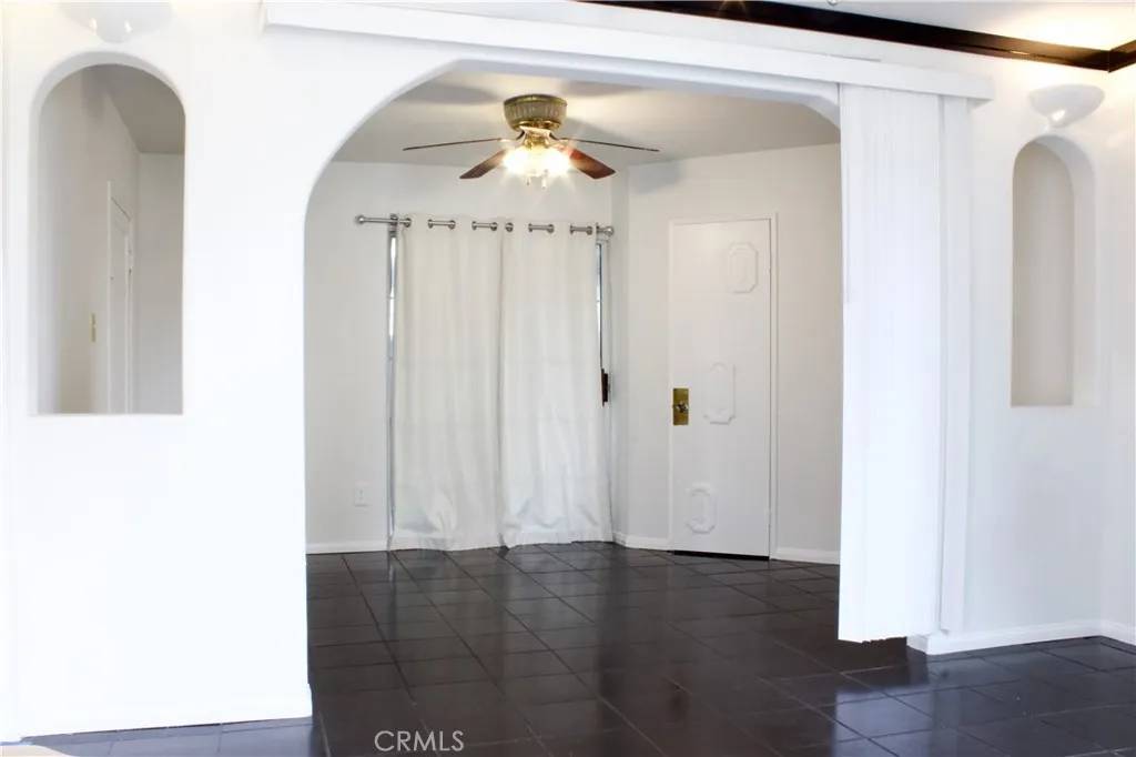 Colton, CA 92324,323 E Hanna Street