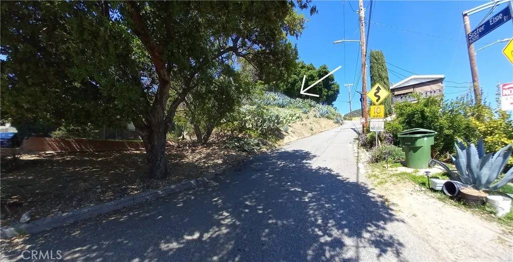 Tujunga, CA 91042,6369 W. Sister Elsie