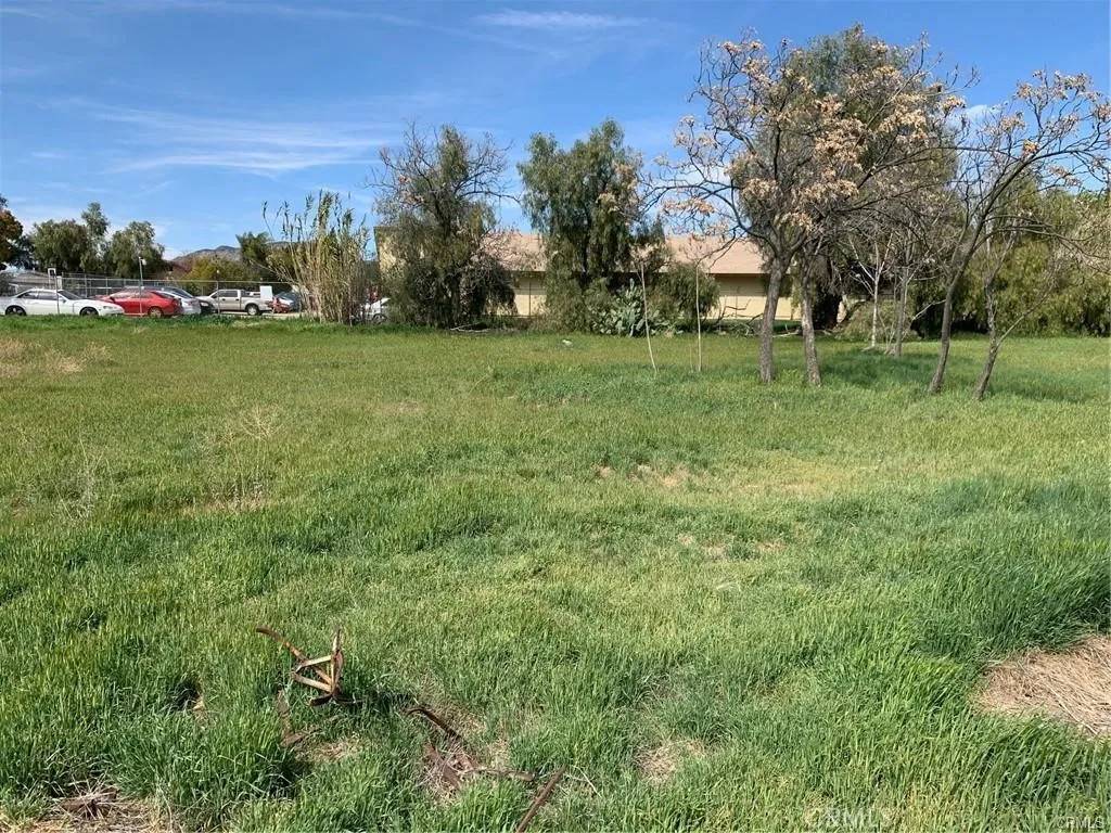 Moreno Valley, CA 92553,24384 Fir