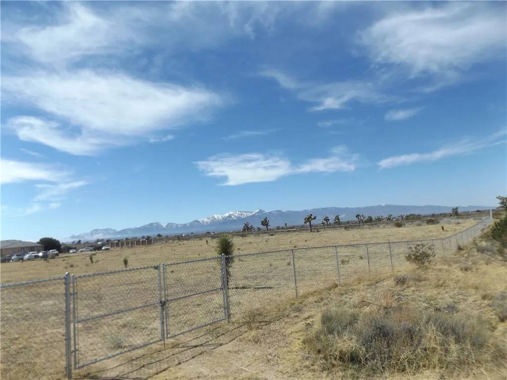 Victorville, CA 92307,0 Bellflower