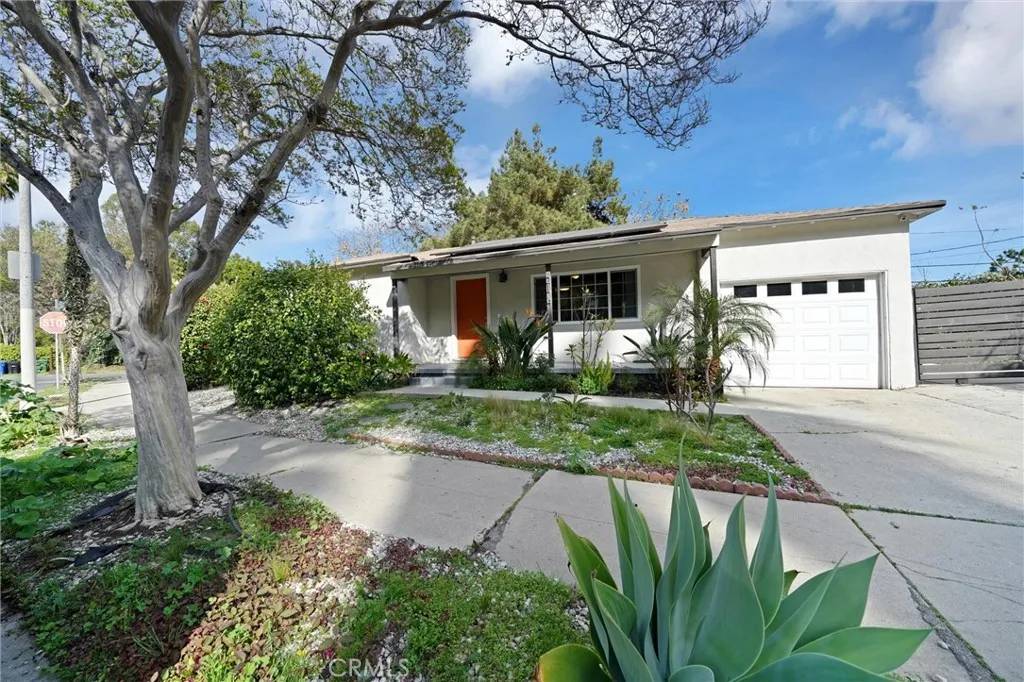 Los Angeles, CA 90032,2174 Cyril Avenue