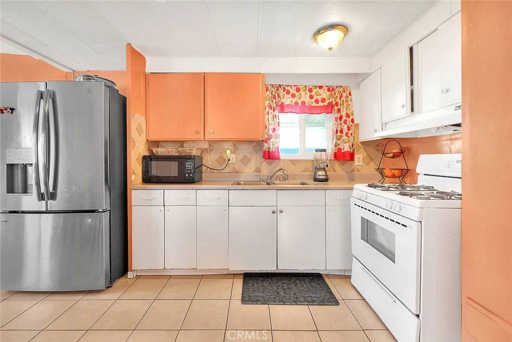 Colton, CA 92324,2250 W Mill #53