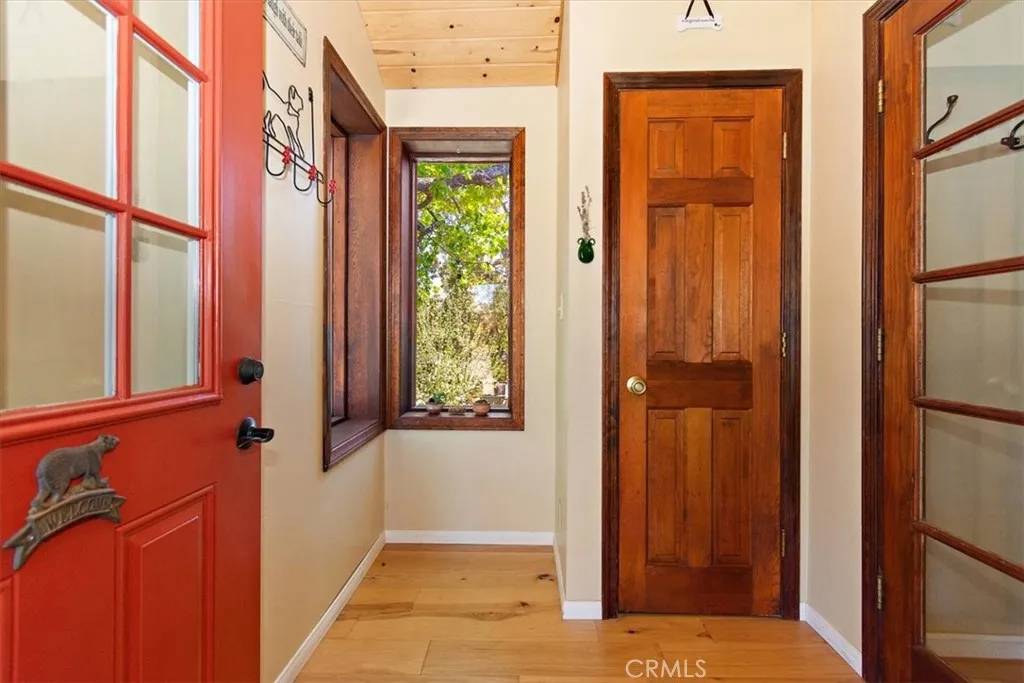 Sugarloaf, CA 92386,227 Santa Barbara Avenue