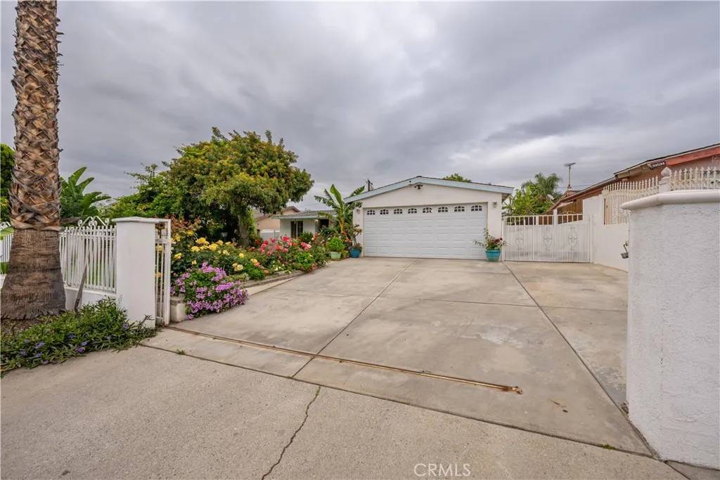 Corona, CA 92879,3601 Briarvale Street