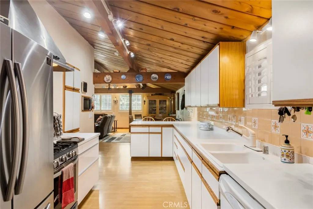 Idyllwild, CA 92549,53635 Country Club Drive