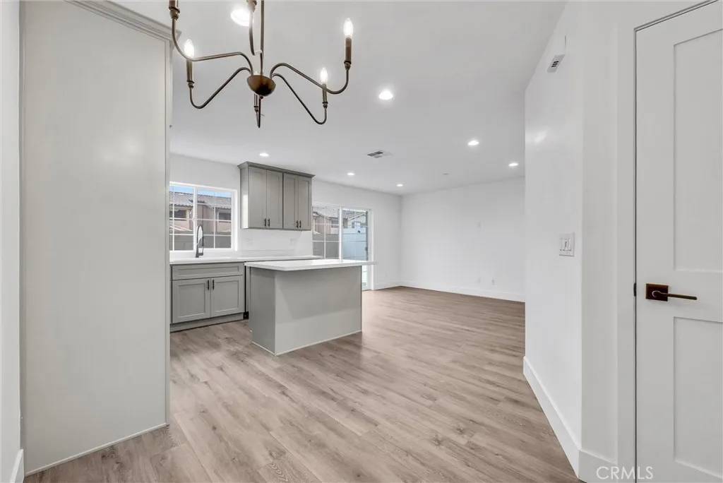 Fontana, CA 92335,16385 Valencia Avenue #6