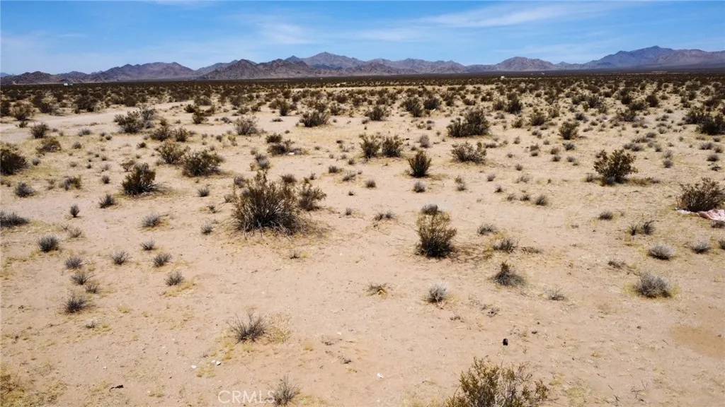 Lucerne Valley, CA 92356,0 North Side