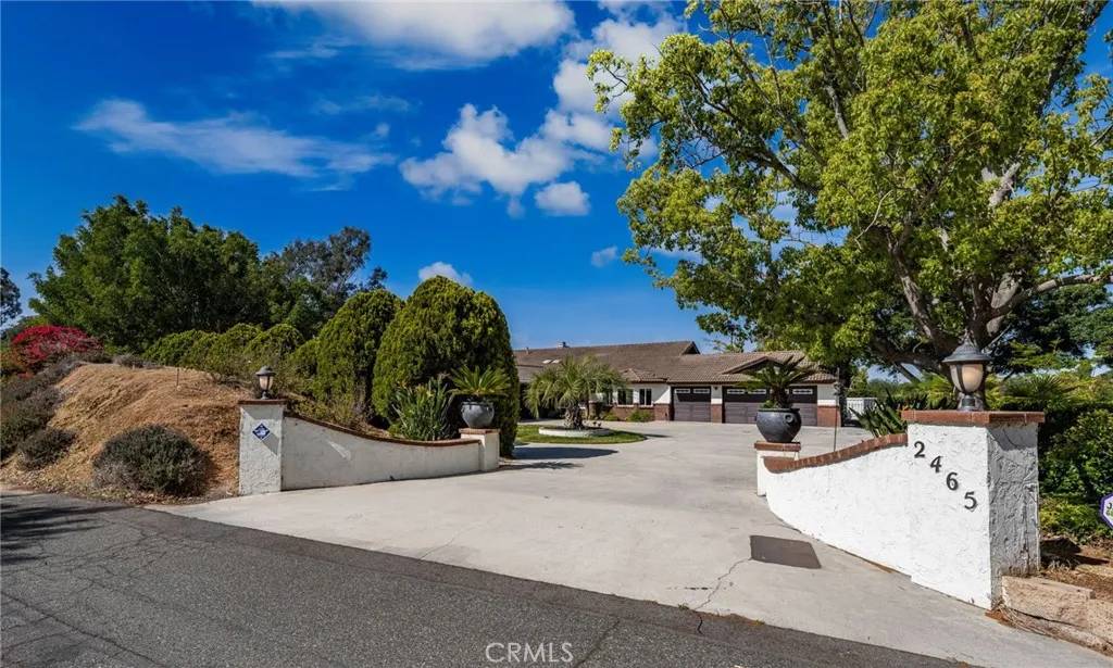 Fallbrook, CA 92028,2465 Via Oeste Drive