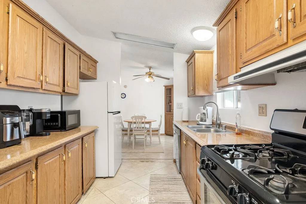 San Dimas, CA 91773,1630 West Covina Blvd #11