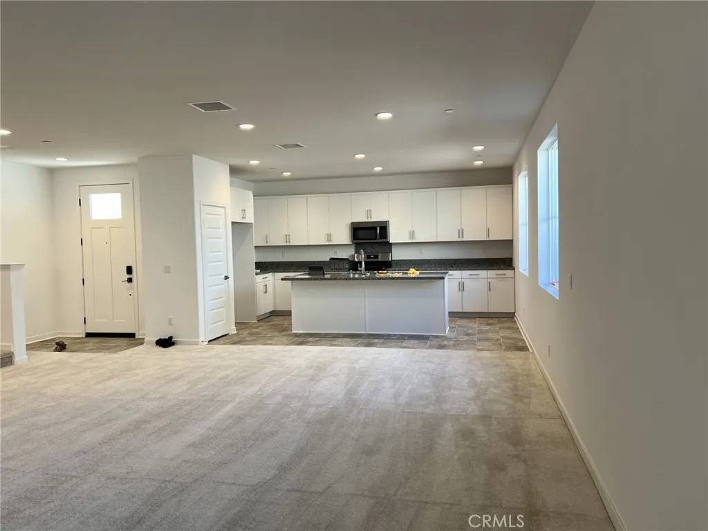 Fontana, CA 92336,7042 Calla Lily Drive