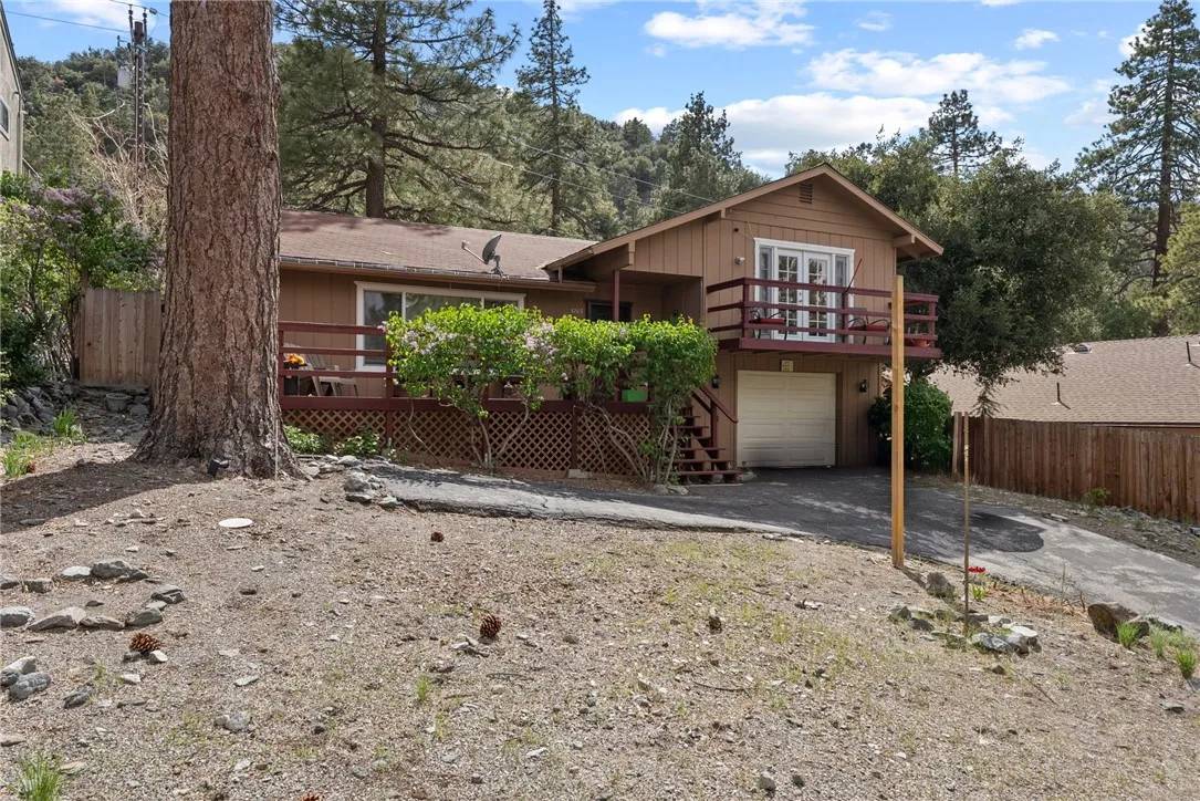 Wrightwood, CA 92397,5203 Desert View Drive