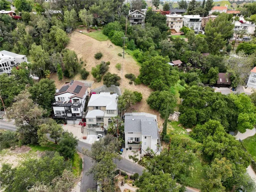 Woodland Hills, CA 91364,21460 Arcos
