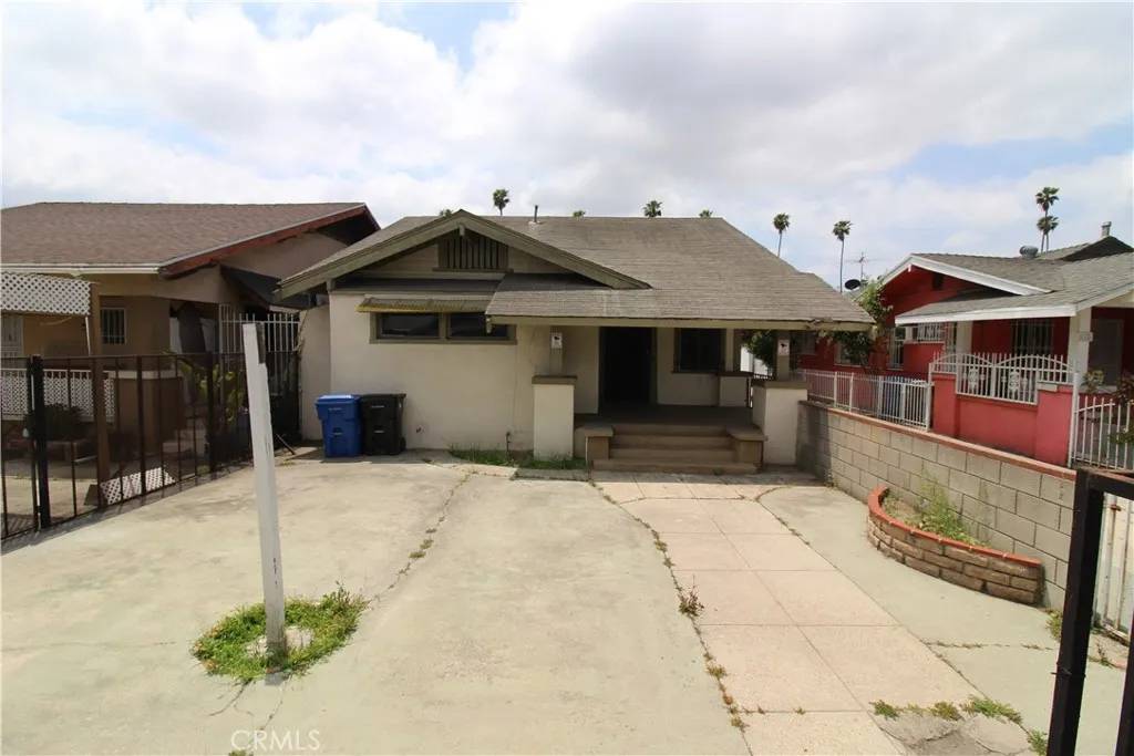 Los Angeles, CA 90044,614 W 60th Street
