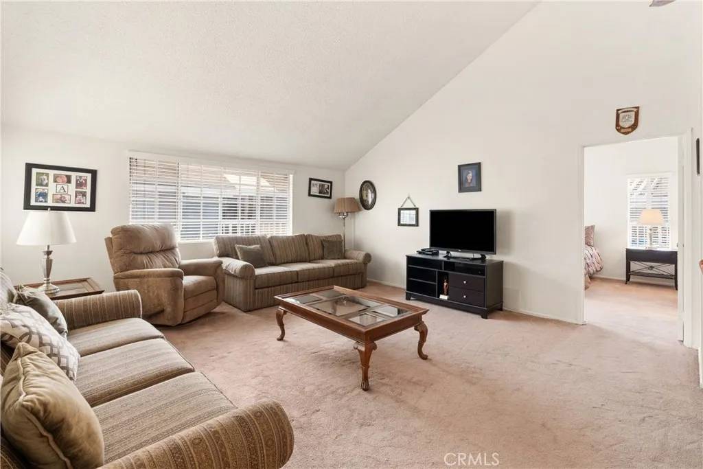 Downey, CA 90241,11666 Lakewood Boulevard