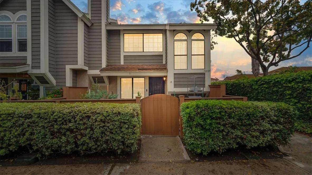 Norwalk, CA 90650,12125 Foster Road #1
